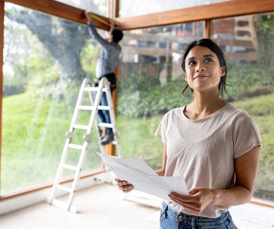 HELOC_Woman-planning-project_550x460